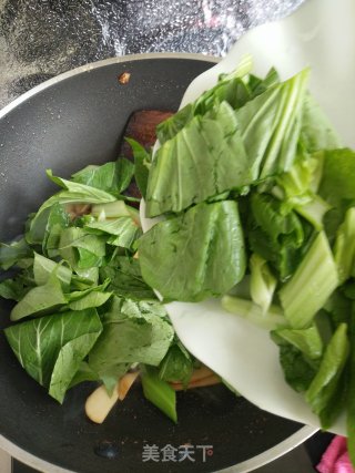 Stir-fried Rapeseed with Pleurotus Eryngii recipe