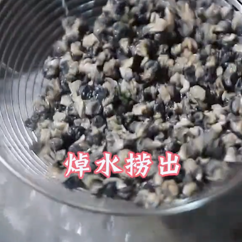 Pickled Cabbage Snail Meat recipe