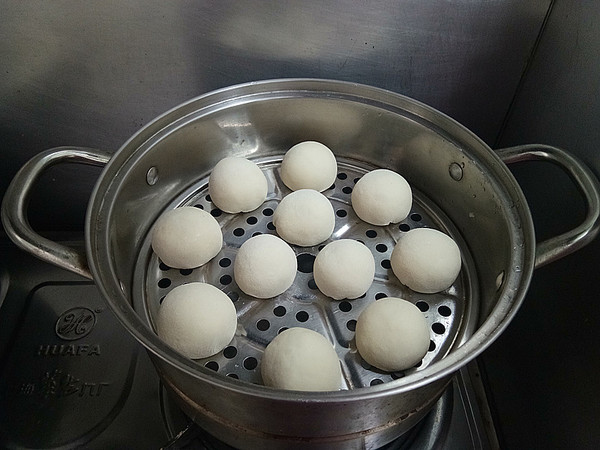 Black Sesame Stuffed Buns recipe