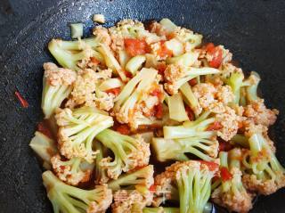 Stir-fried Cauliflower with Tomato recipe