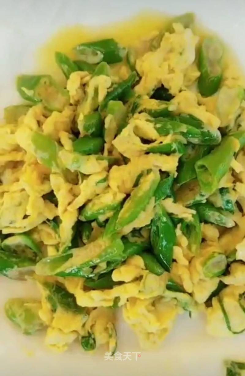 Scrambled Eggs with Chili recipe