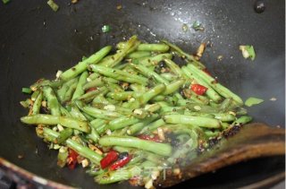 Stir-fried String Beans recipe