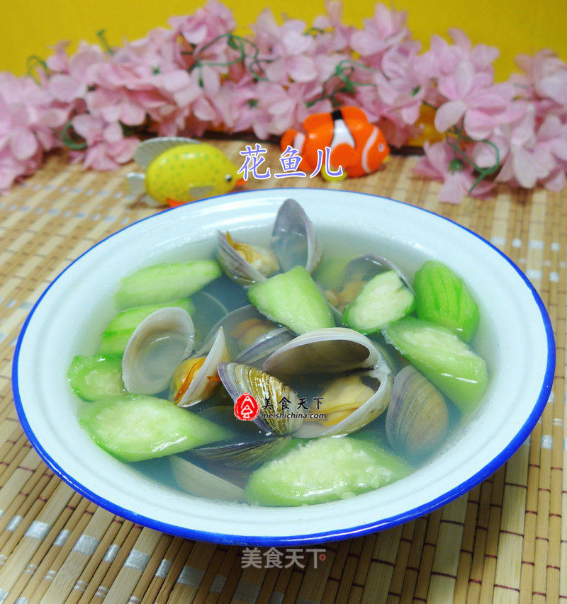 Loofah and Clam Soup recipe