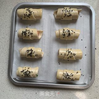 Sausage Pastry Roll recipe