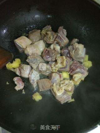 Beef Brisket Stewed with Radish recipe