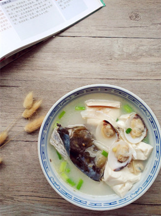 White Shellfish Tofu Fish Head Soup recipe