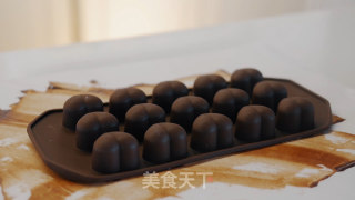 Liquor Chocolate [first Taste Diary] recipe