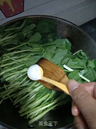 Stir-fried Chicken with Garlic recipe