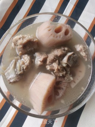 Bone Meat and Lotus Root Soup recipe