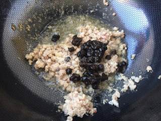 Steamed Tofu with Minced Pork in Tempeh recipe