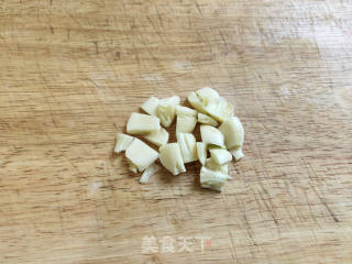 Stir-fried Spinach with Garlic recipe