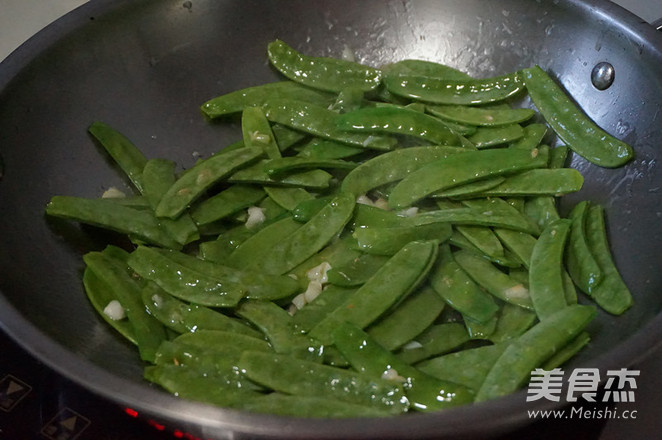 Garlic Snow Peas recipe