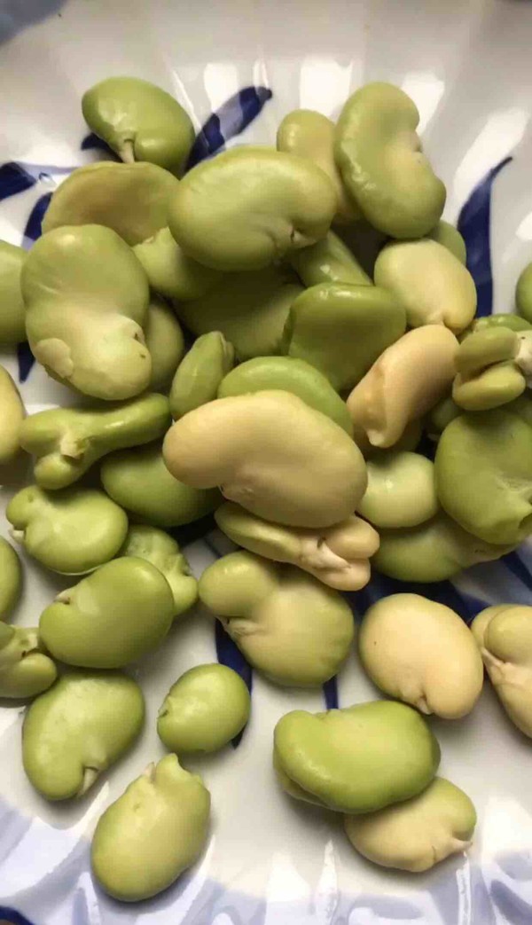 Steamed Broad Beans recipe