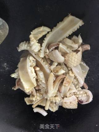 Fried Squid with Chives recipe