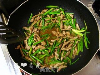 【chinese New Year Health】three Silk Fried Pork Liver recipe