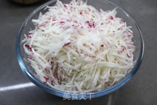 Big Baozi with Shredded Pork and Carrot recipe