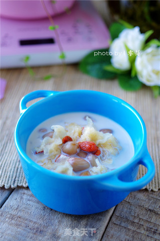 Milk Tremella Soup recipe