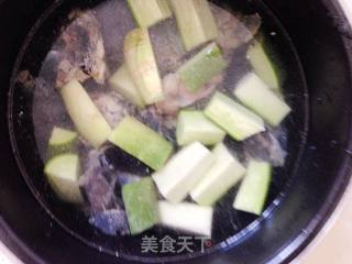 [black-bone Chicken and Radish Soup]---the Black-bone Chicken that is Good for Women Has A Different Taste recipe