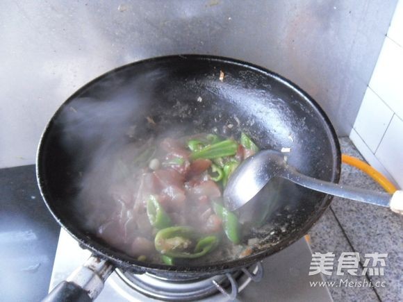 Beef Tendon with Hot Pepper recipe