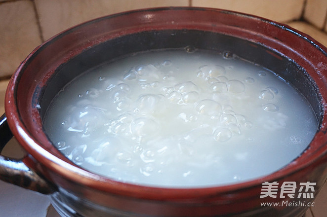 Amaranth Porridge with Minced Meat recipe