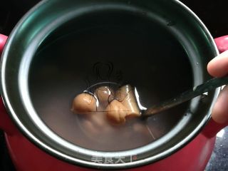 Lean Meat Soup with Dried Radish, Oyster Sauce and Chestnut recipe