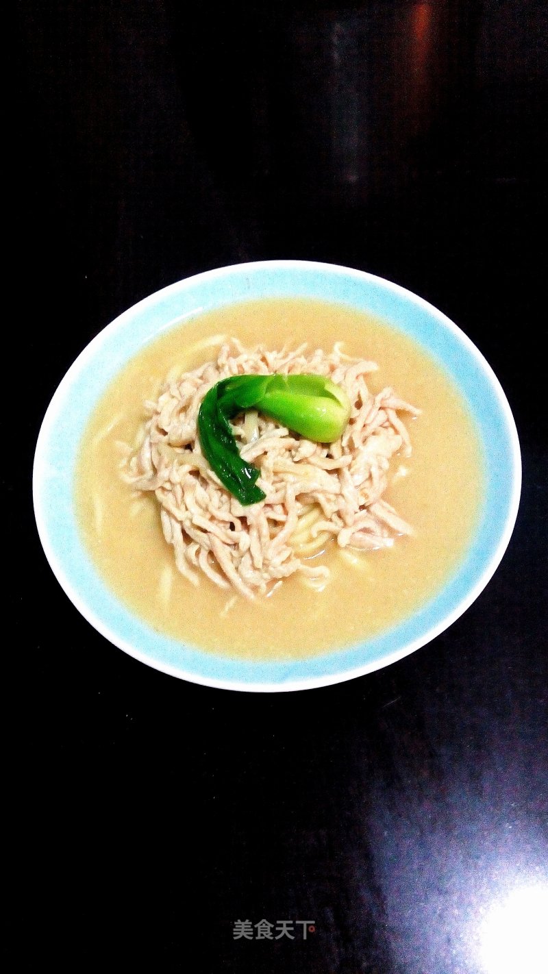 Shredded Pork Noodles in Fish Soup recipe