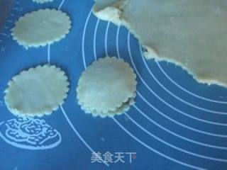 Curry Beef Pastry Mooncakes recipe