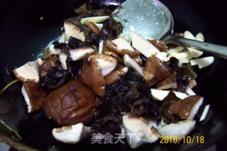 Mushroom Spare Ribs Shanzhen Noodle Soup recipe