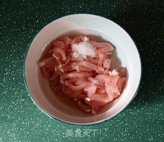 Stir-fried Shredded Pork with Lettuce recipe