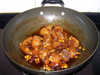 Soy Roast Pork Feet recipe