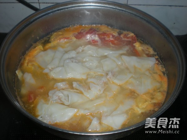 Ravioli with Tomato and Egg Crust recipe