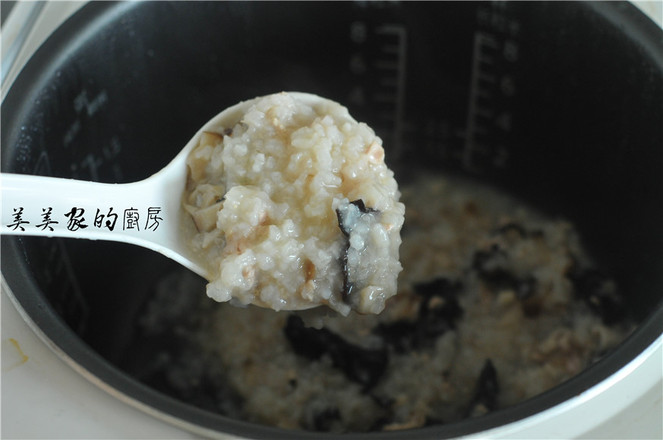 Pork Congee with Mushrooms and Fungus recipe