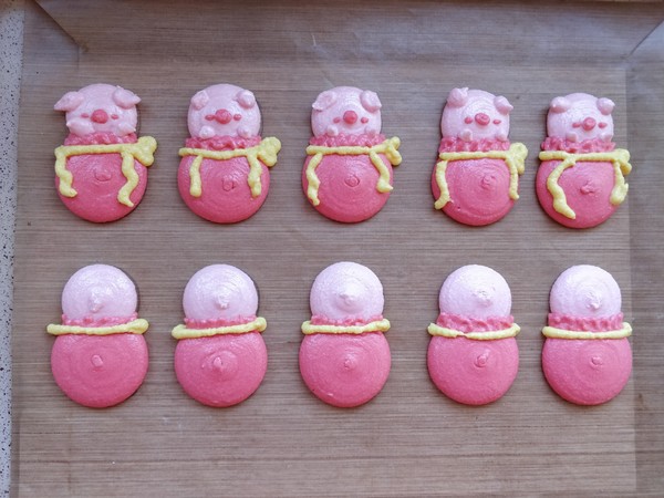 Piggy Lucky Bag Macaron recipe