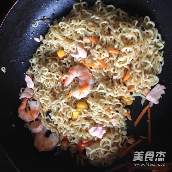 Tycoon Fort Seafood Grilled Noodles recipe