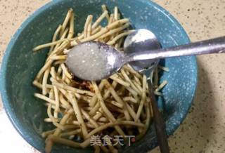 #妈妈的味# Refreshing Dishes and Cold ~ Mixed with Ear Roots recipe