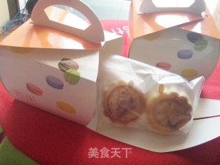 Red Bean Paste Mooncakes for Mom During The Festival recipe