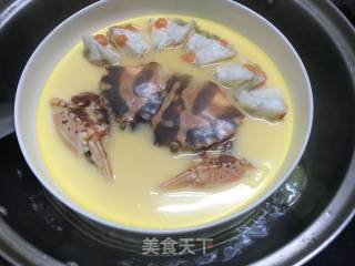 Steamed Red Crab with Eggs recipe