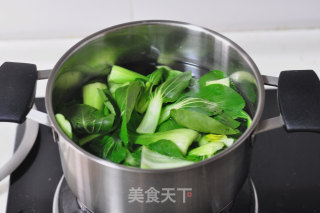 Green Vegetables and Pork Dumplings recipe
