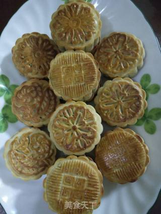 Black Sesame and Five Nut Mooncakes recipe