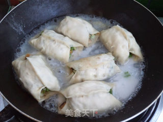 Haimi Leek Stuffed Pot Stickers recipe