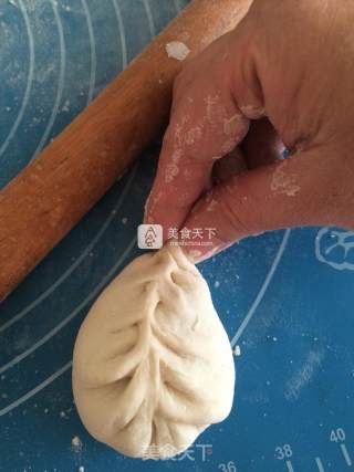 Shallot Pork Buns recipe