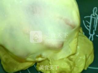 Caterpillar Bread with Cheese Raisin recipe