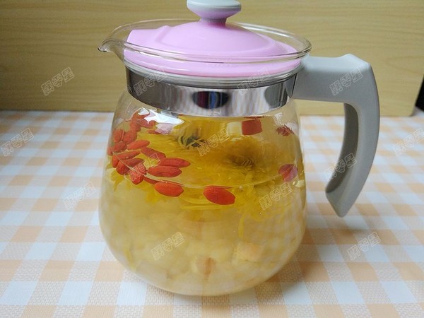 Medlar Chrysanthemum Fruit Tea recipe