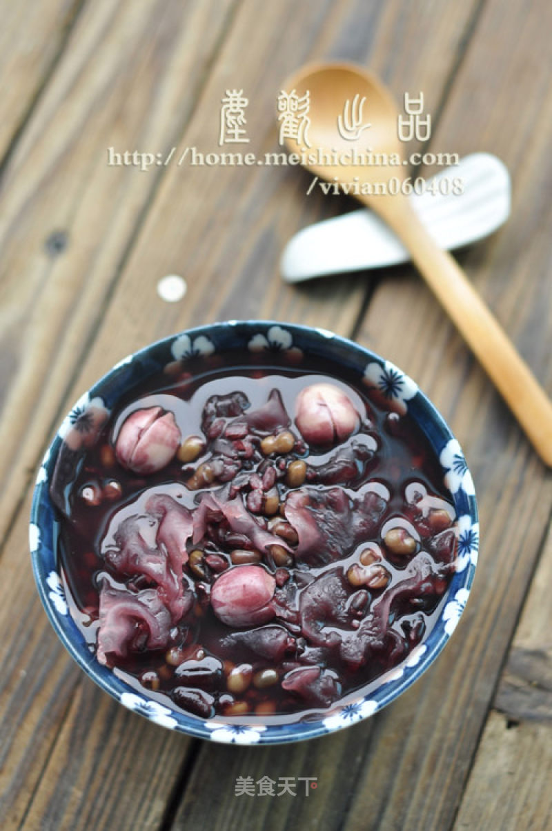 Lotus Seed and Saponin Rice Congee recipe