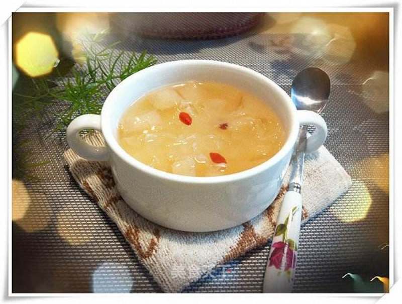 Nourishing The Lungs and Nourishing Sweet Soup-----different Homemade Rock Sugar Sydney recipe