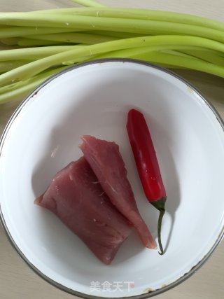 Stir-fried Pork with Garlic Moss recipe