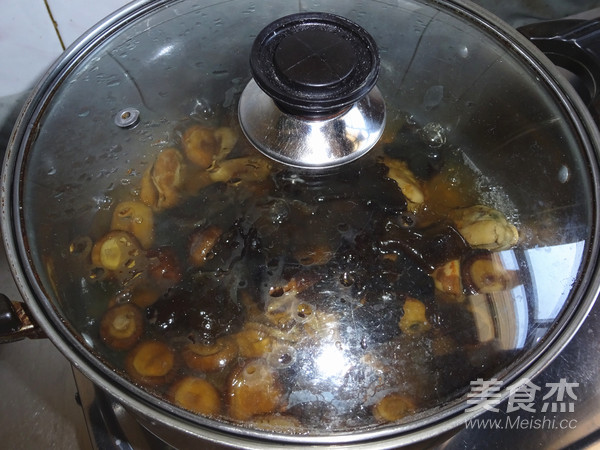 Mushroom, Fungus, Mussel Soup recipe