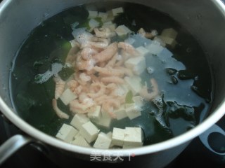 Runzao Soup Water Wakame Tofu Soup recipe