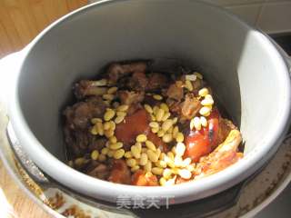 Braised Pork Knuckles with Soy Beans recipe