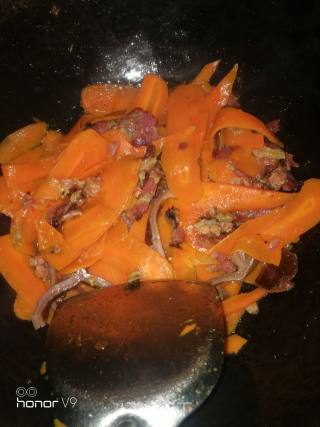 Sausage Fried Carrots recipe